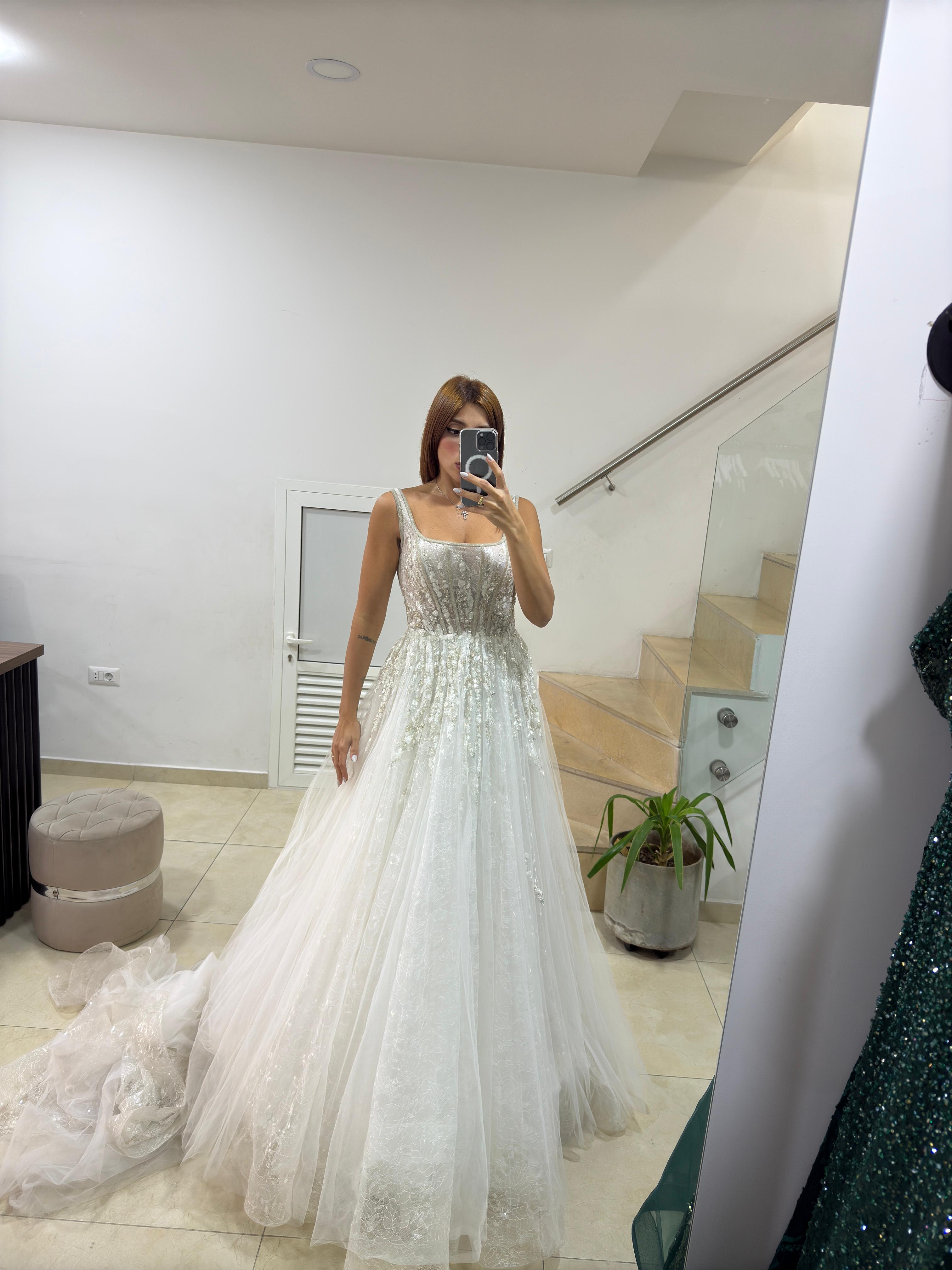 Milla Nova Esposa
